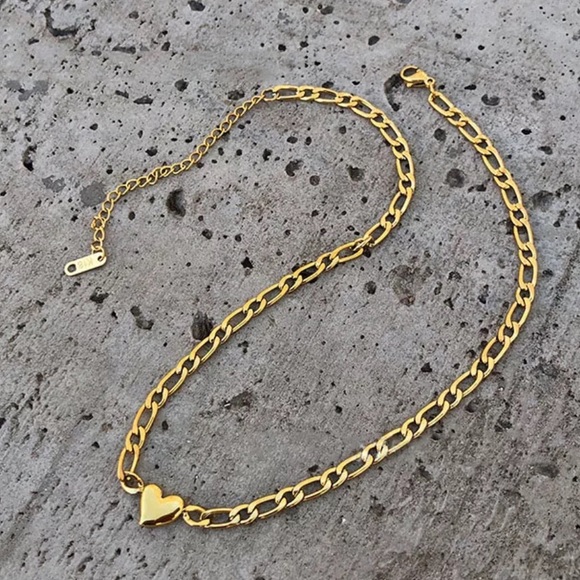 18GP Heart Chain Choker Necklace - Picture 4 of 5